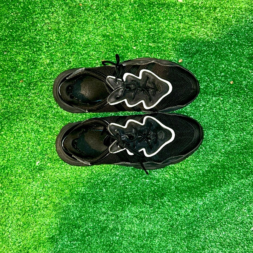 Adidas All Black Osweegos
